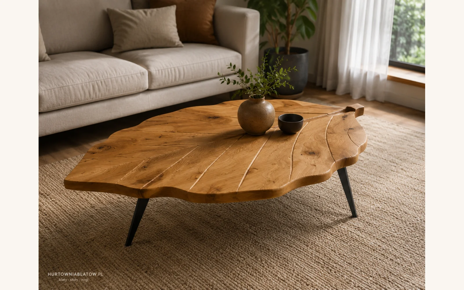 Stolik dębowy drewniany w kształcie liścia LEAF 02 – 120 × 75 × 40 cm